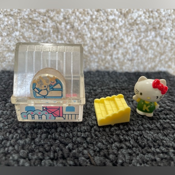 Hello Kitty Miniature Set - Picture 3 of 11